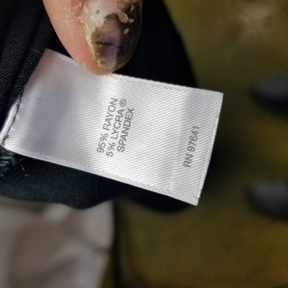 J Jill Wearever Collection full leg cropped black pants - Picture 5 of 5